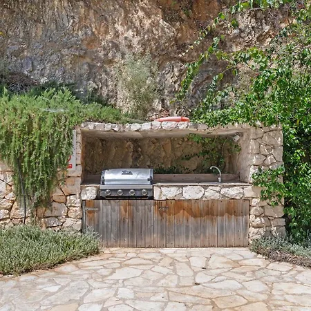 Trianda A True Gem Just 27 Steps From The Beach! Szívota