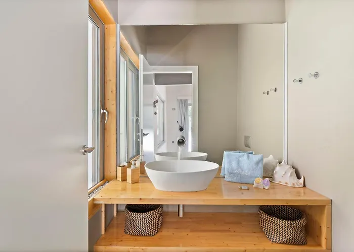 Βίλα Trianda A True Gem Just 27 Steps From The Beach! Σύβοτα