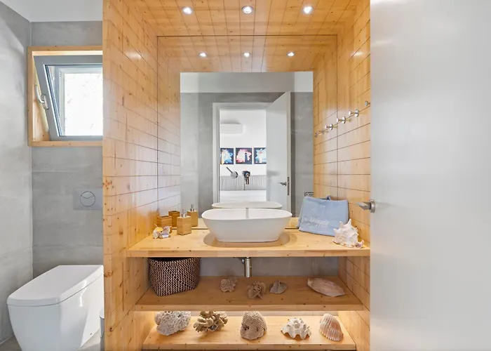 Trianda A True Gem Just 27 Steps From The Beach! Βίλα