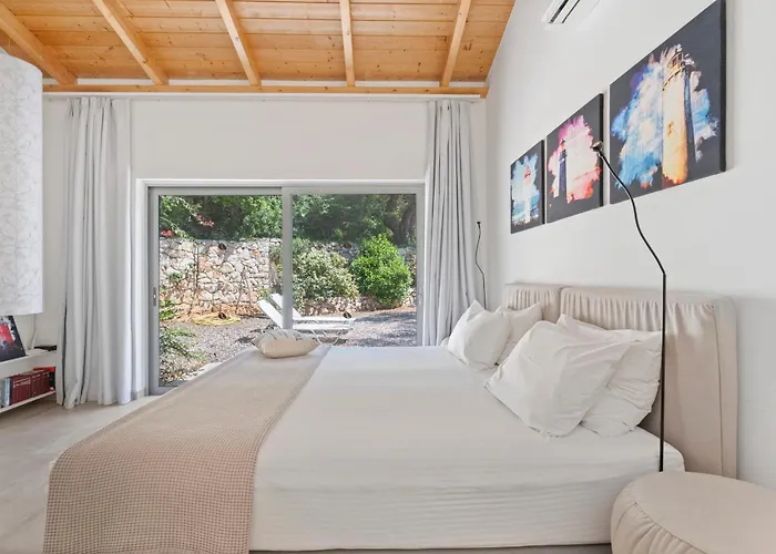 Βίλα Trianda A True Gem Just 27 Steps From The Beach! Σύβοτα